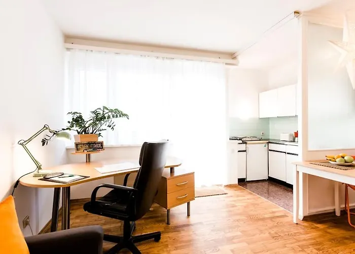 Studio13 And Cozy Apartman